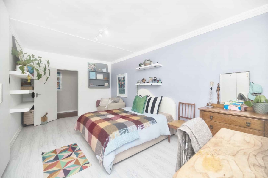 6 Bedroom Property for Sale in Northcliff Western Cape
